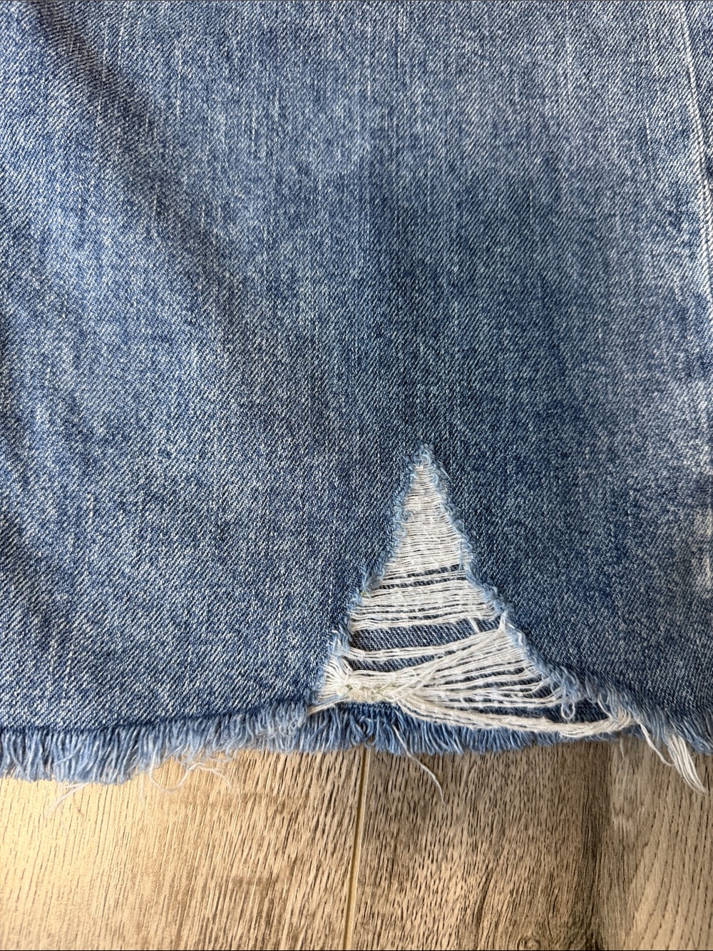Hudson Jeans Medium Blue Wide-Leg Distressed Denim - Picture 9 of 13